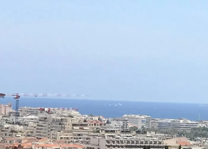 Cannoise En Bord De * Cannes