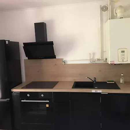 Cannoise En Bord De וילה *